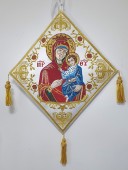 Bedernita brodata cu Icoana Maica Domnului.